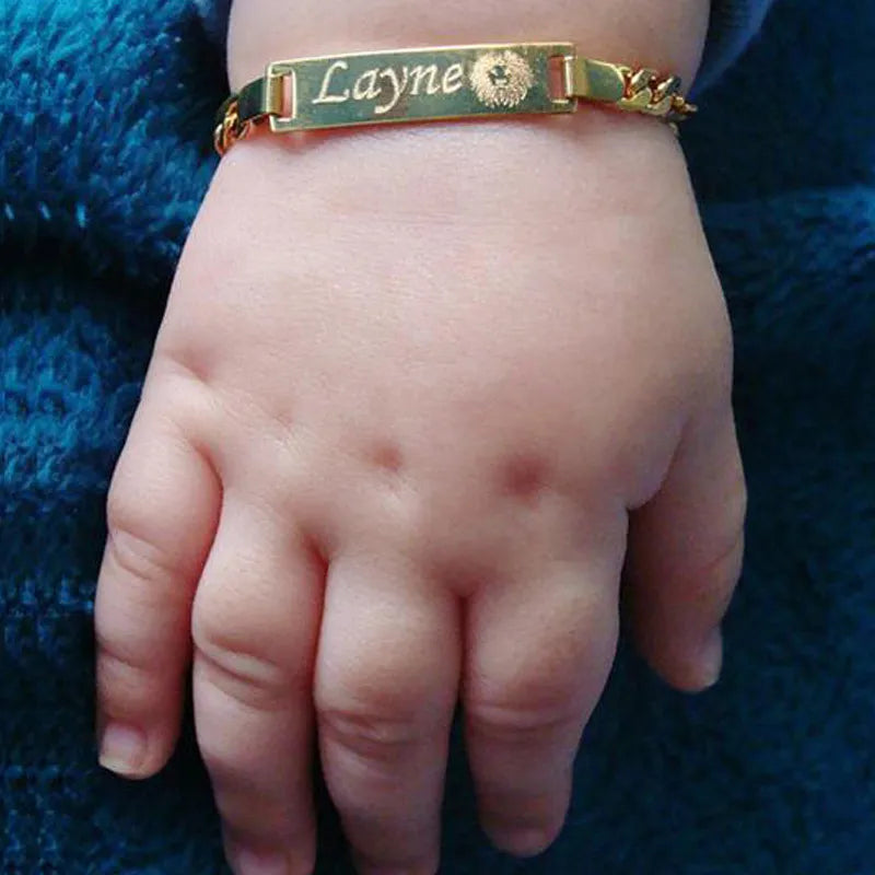 Personalize Baby Name Bracelet Figaro Chain Smooth Bangle