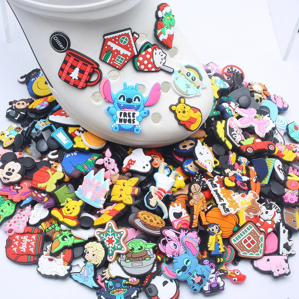 5103050100Pcs Hybrid Classic Cartoon Shoes Charms Decoration Fit