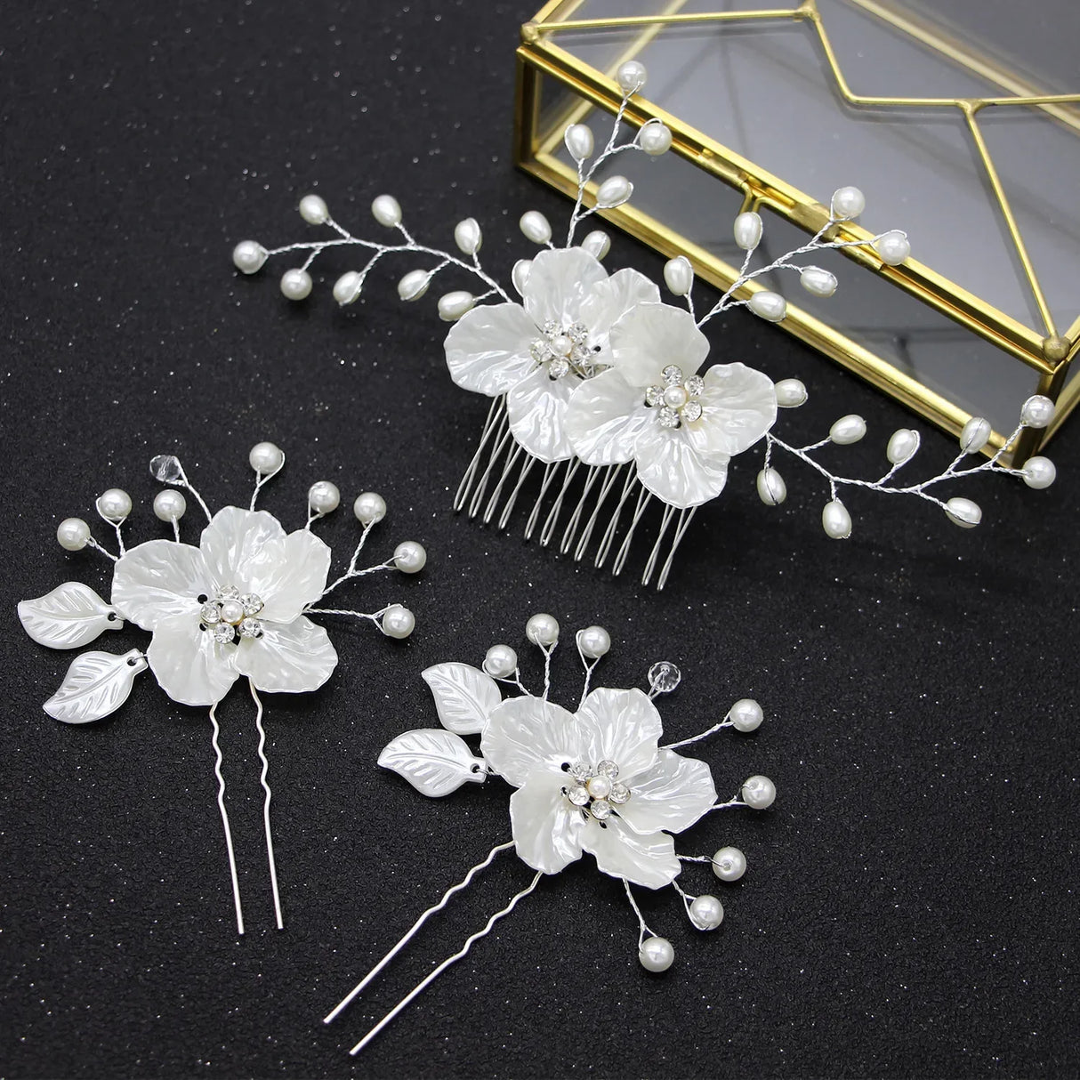 Pearl Flower Hairpin Side Comb Golden Leaf Shaped