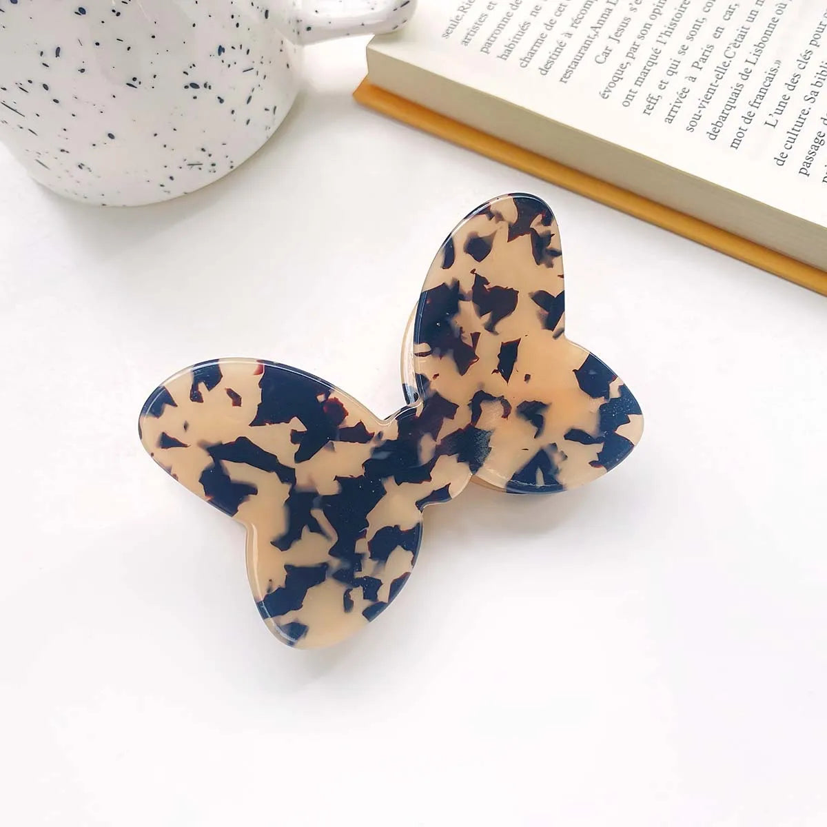 Muweordy Cartoon Bowknot Acrylic Hair Claw for Women