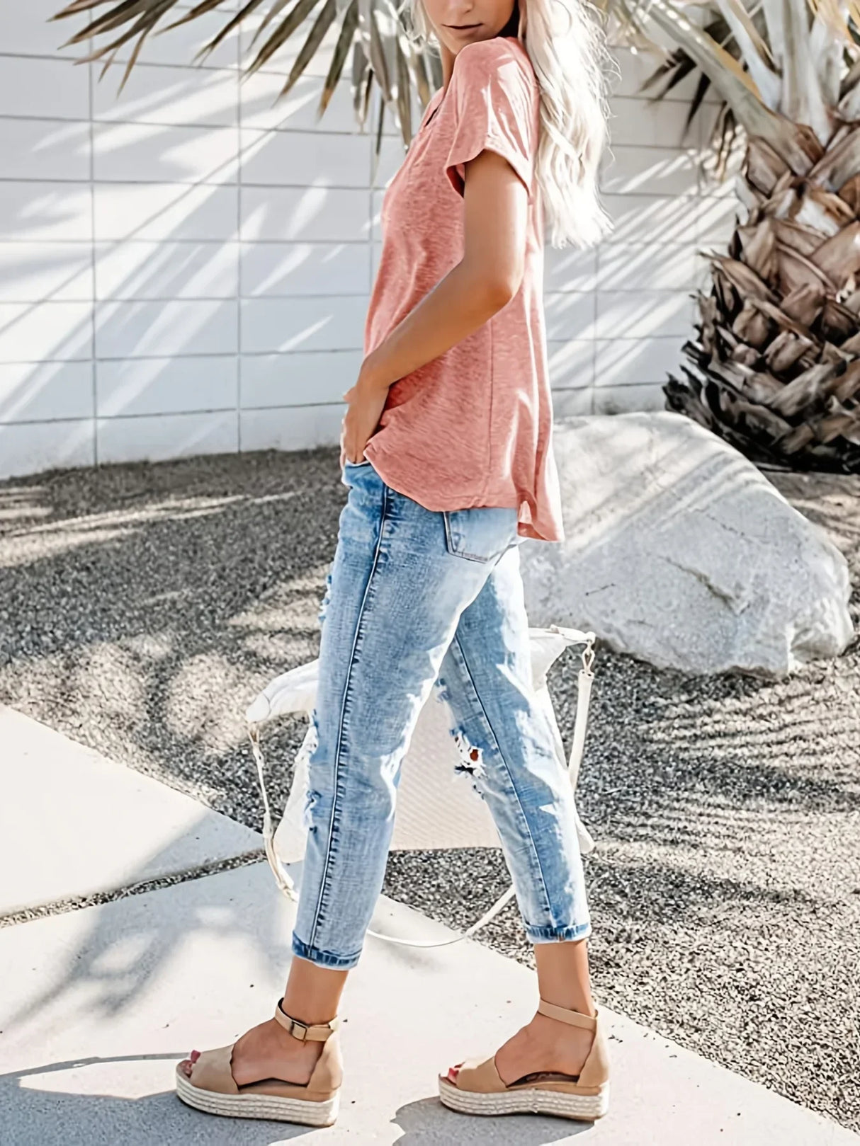Spring and Summer New Style Top Vneck Short