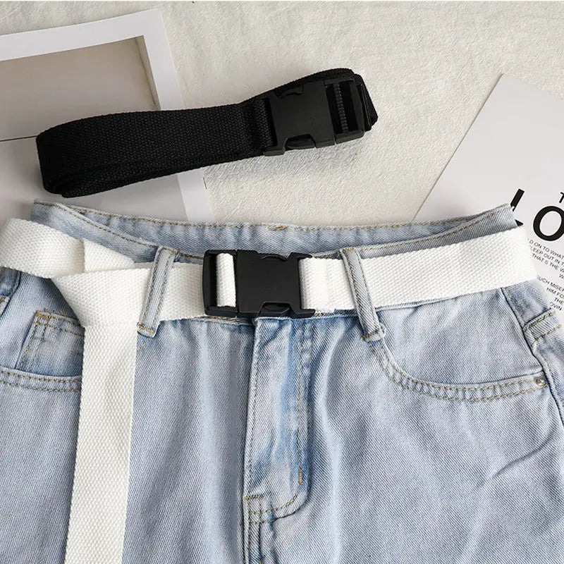 Hundreds of canvas leisure belt men and women
