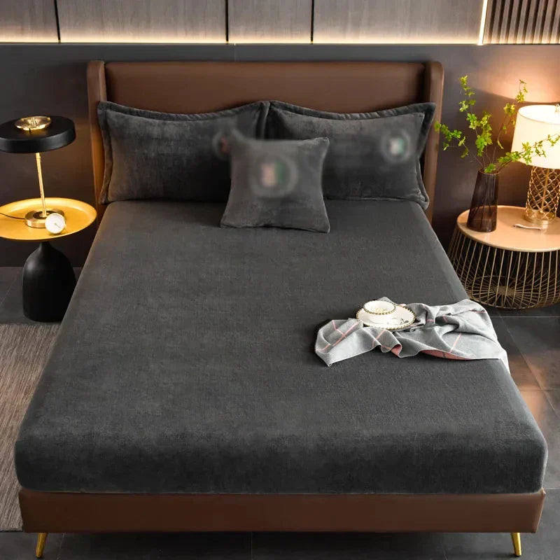 LYLYNA Thicken Velvet Mattress Cover Bed Sheets Pad