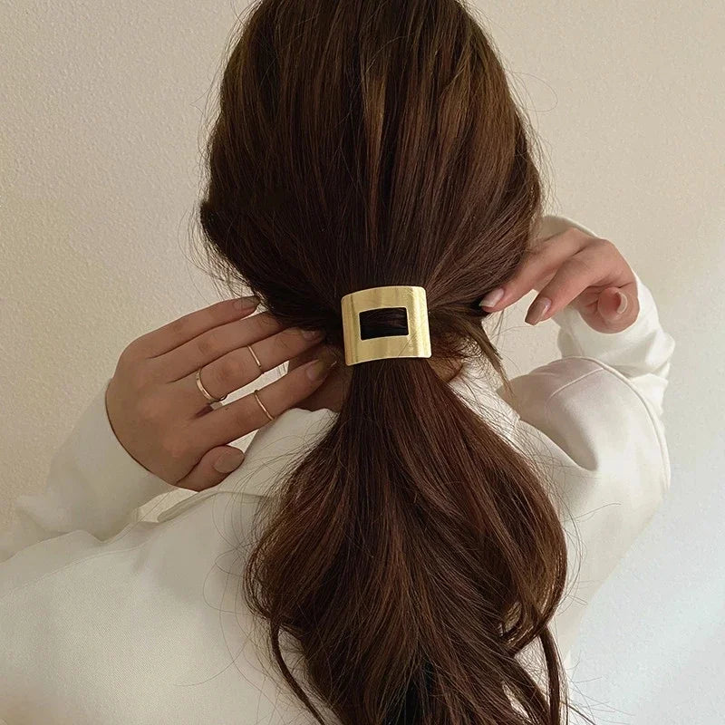 Fashion Metal Circle Ponytail Holder Hair Ropes Gothic