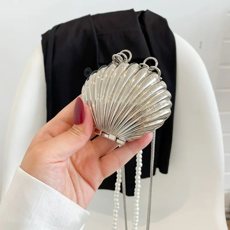2023 New Handheld Mini Metal Box Bag Love