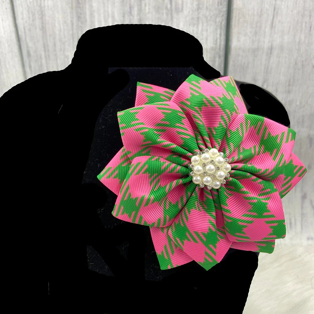 Pink green double layered flower shaped inlaid with
