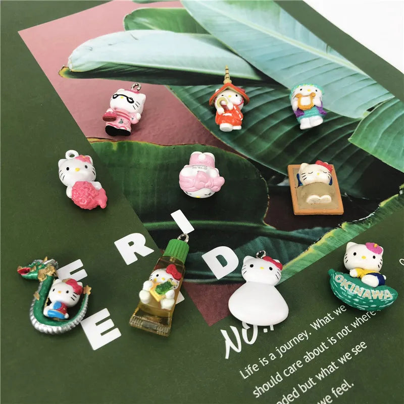 Mini Hello Kitty Cat Christmas Animal Action Figure