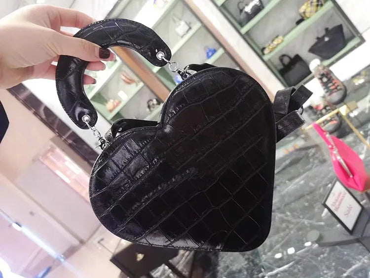 The new lady bags can be customized color