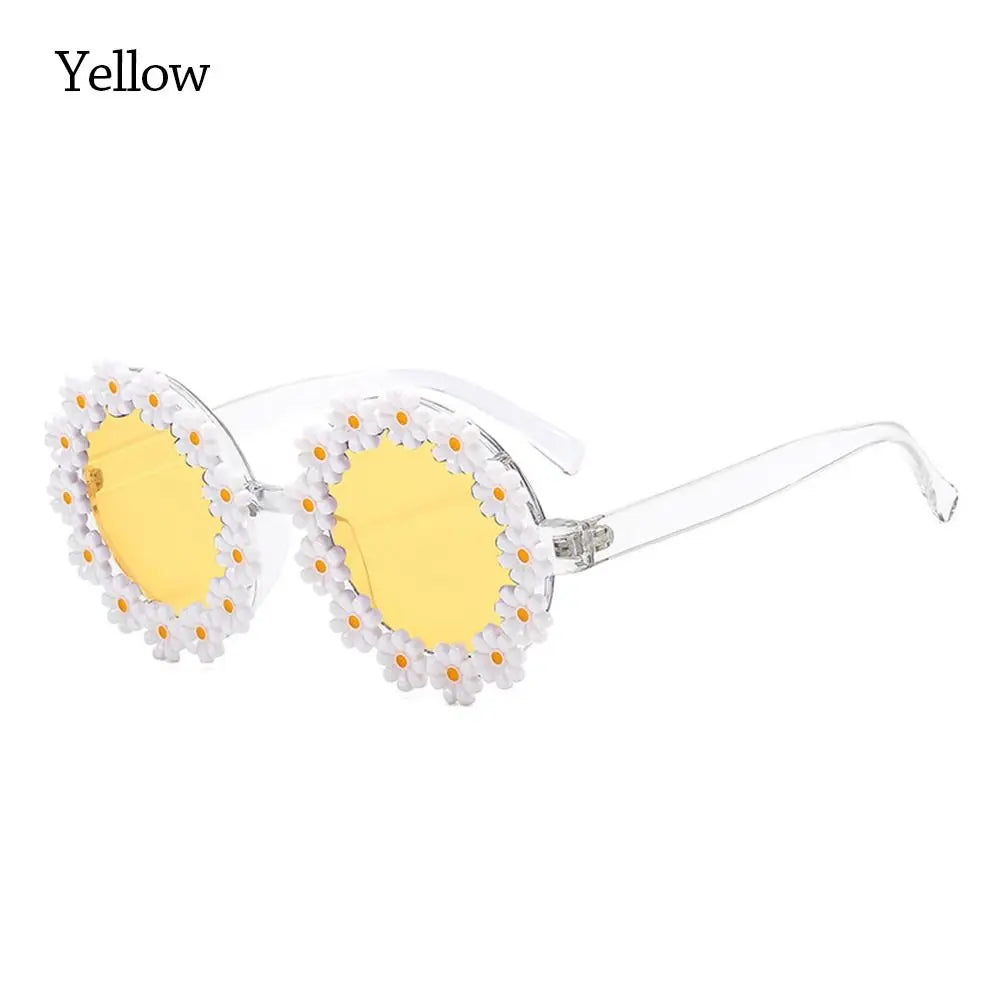 Fashion Retro Daisy Sunglasses for Women Round Flower