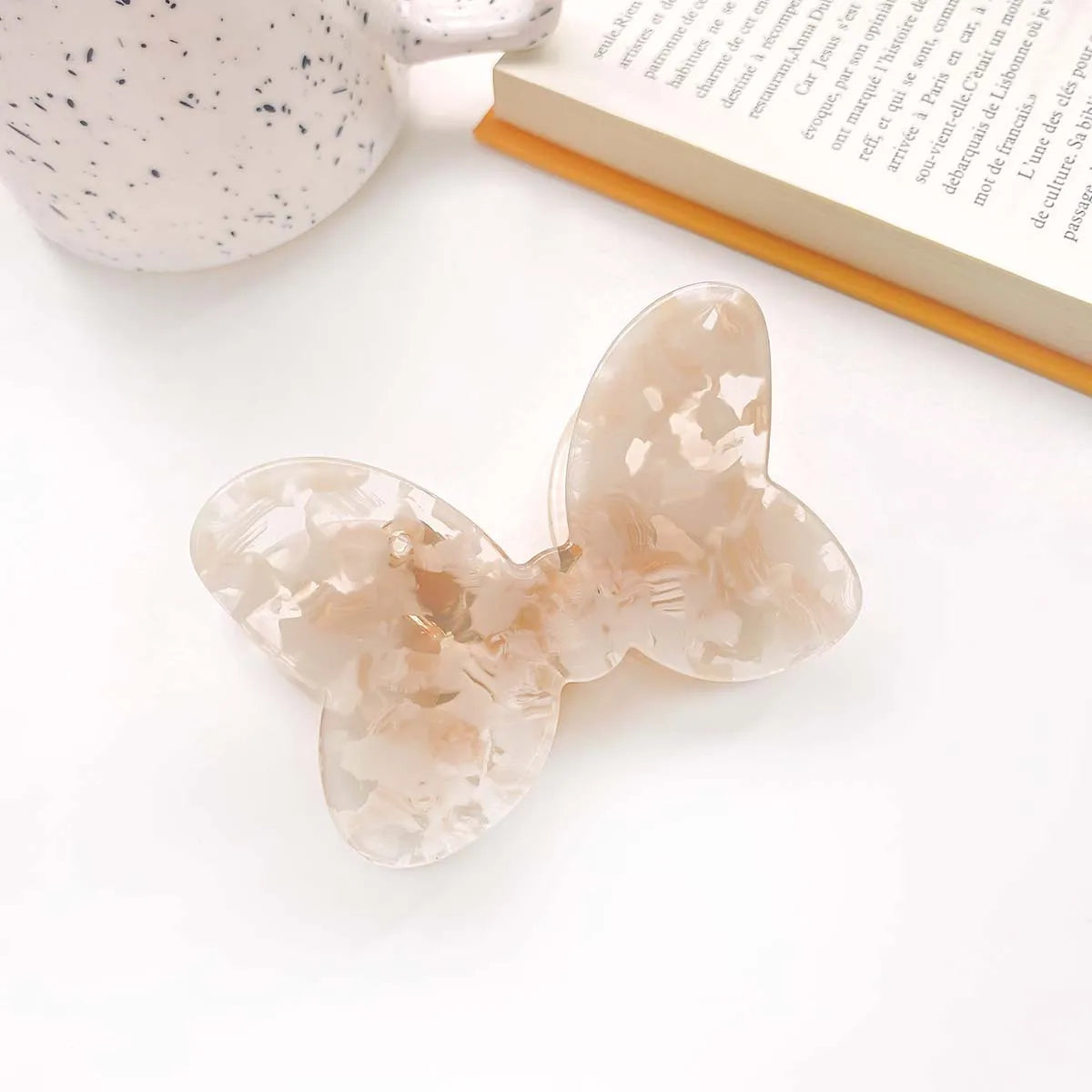 Muweordy Cartoon Bowknot Acrylic Hair Claw for Women