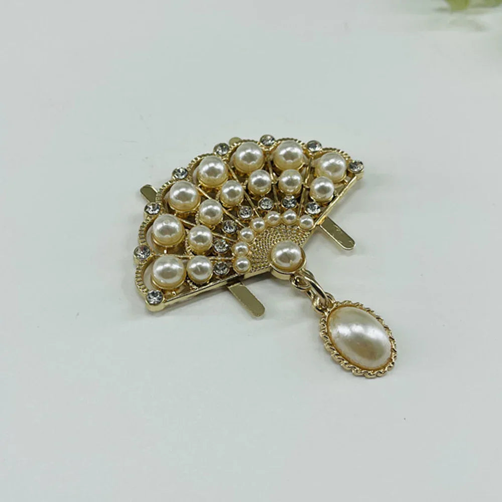Exquisite Metal Buckle Clasp Bag Purse Hat Decor