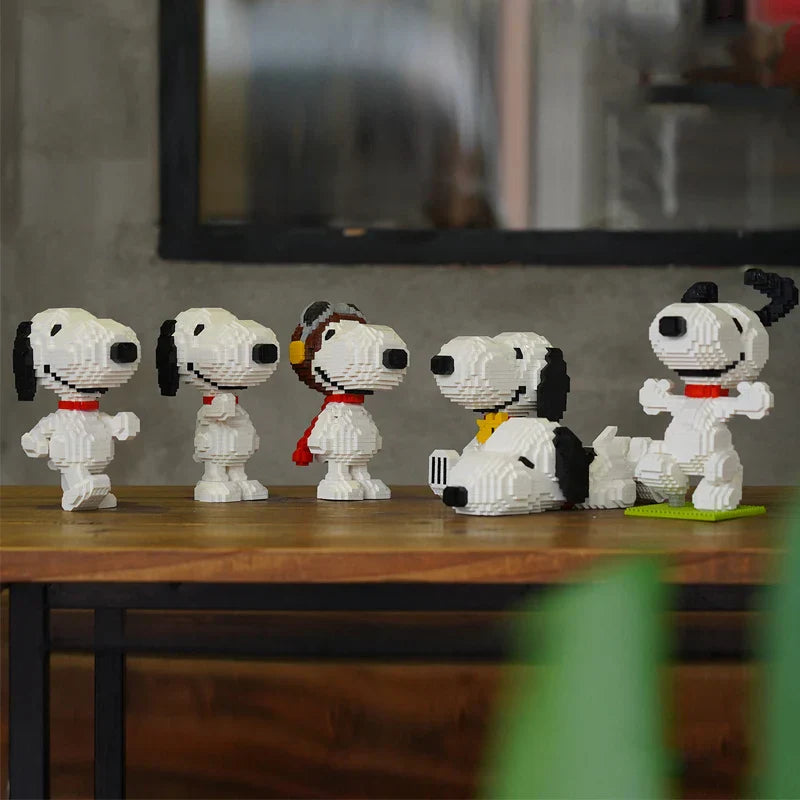 NEW HSANHE Snoopy Anime Action Figures Kawaii Building