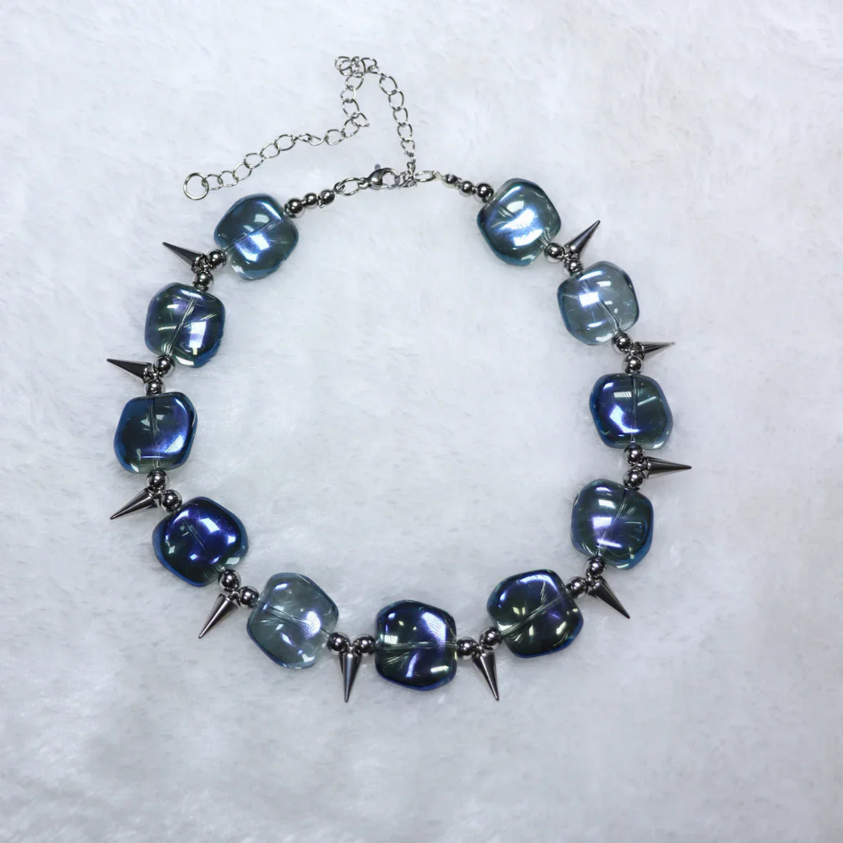 2023 New Rivet Punk Necklace Geometry Spine Thorny