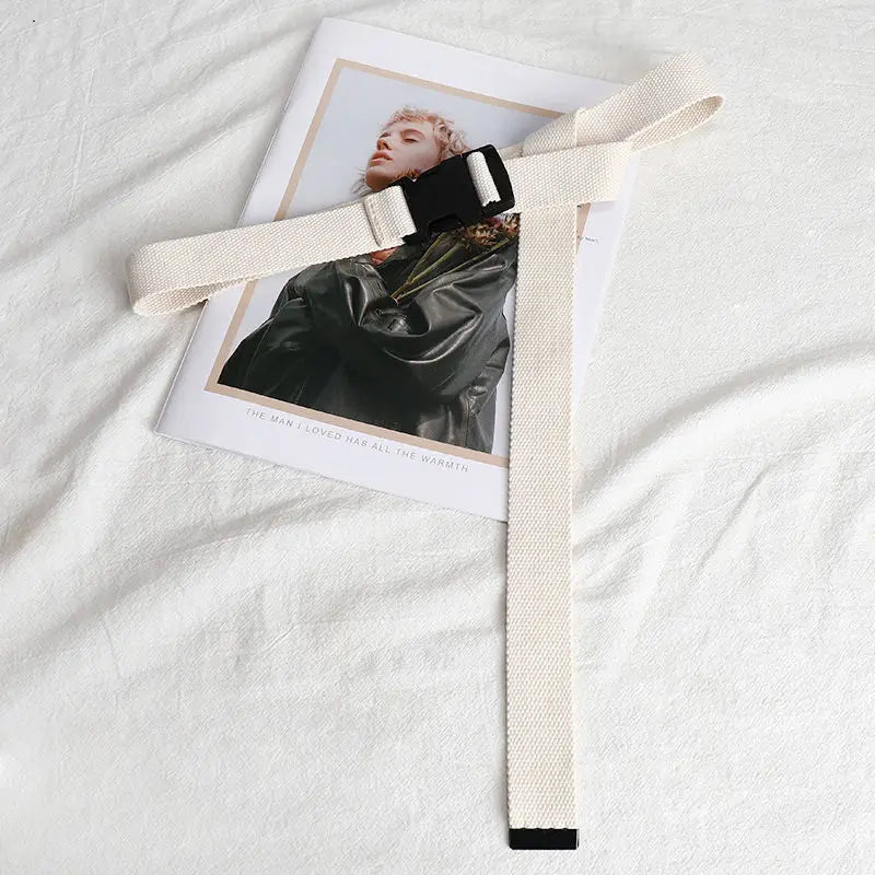 Hundreds of canvas leisure belt men and women