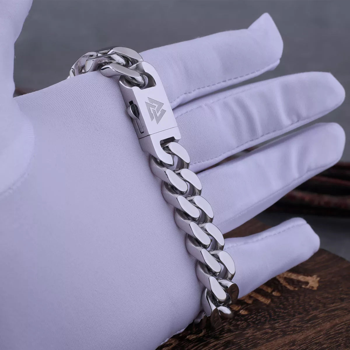 Viking Cast Cuban Chain Men's Bracelet Stainless Steel