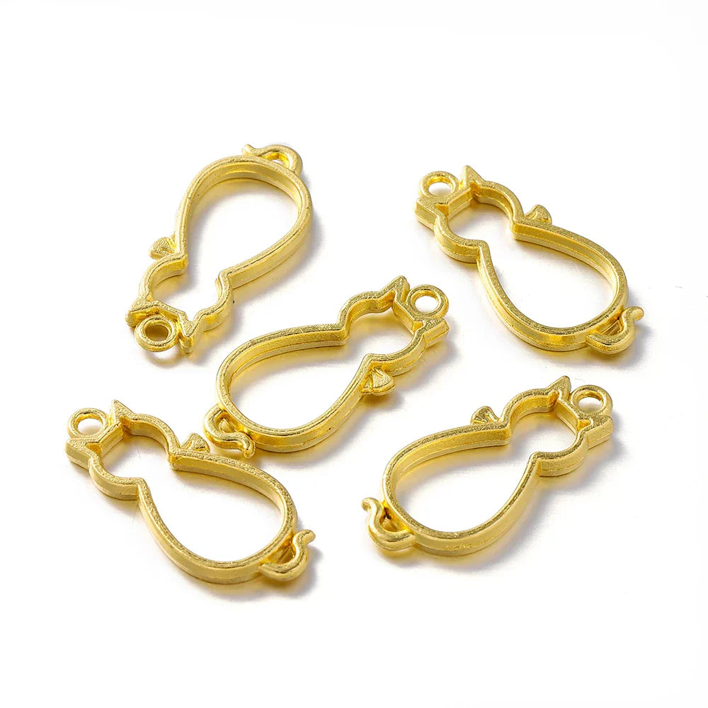 10PcsLot Metal Cat Shape Charms Hollow Frame Blank