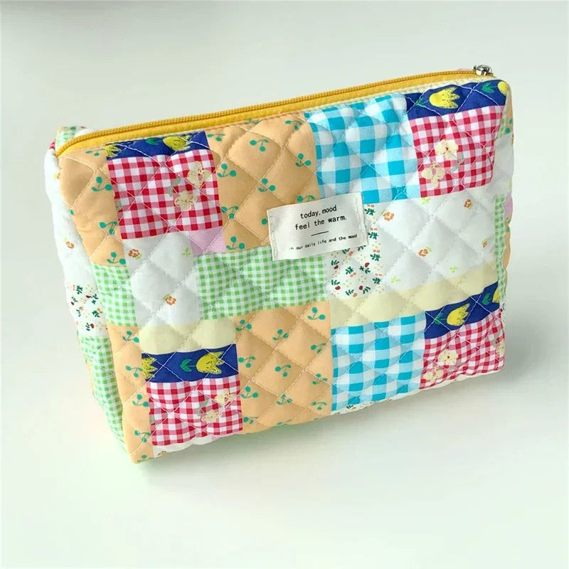 1PCS Puffy Quilted Makeup Bag Large Capacity Travel