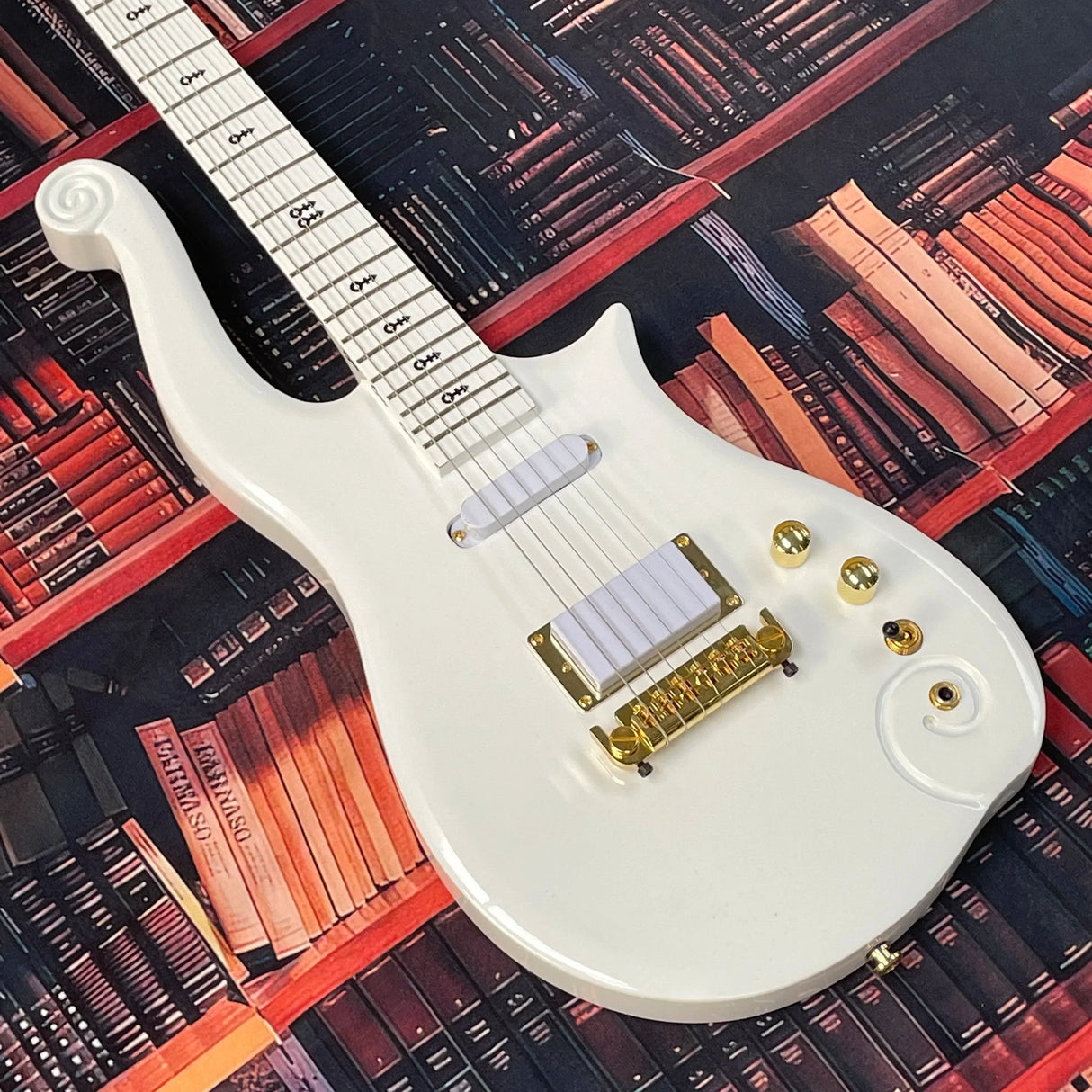 Free shipping, Prince white 6-string electric guitar, high gloss, order immediately, classic guitars,guitarra