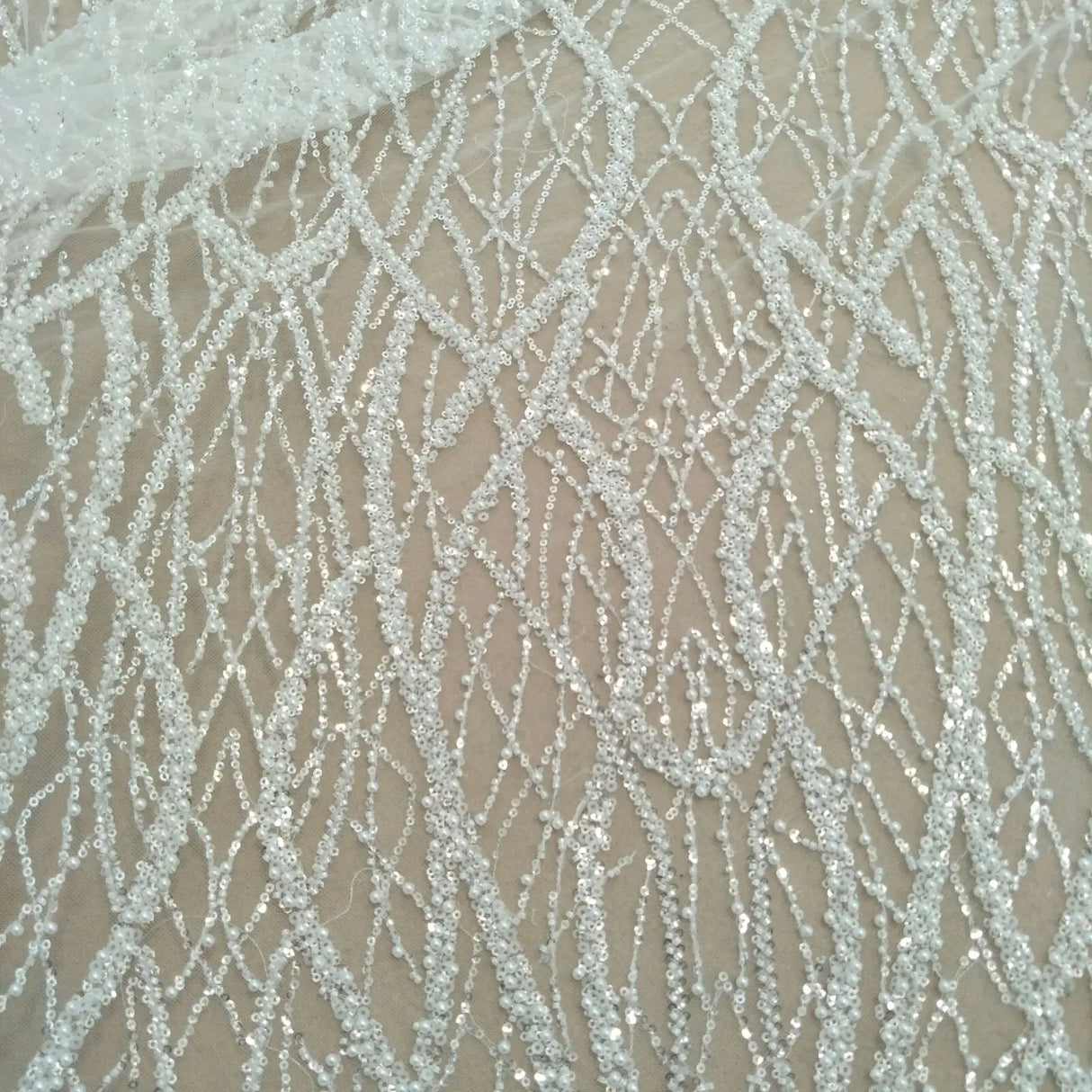 Elegant fashion heavy beading lace fabric with pearls