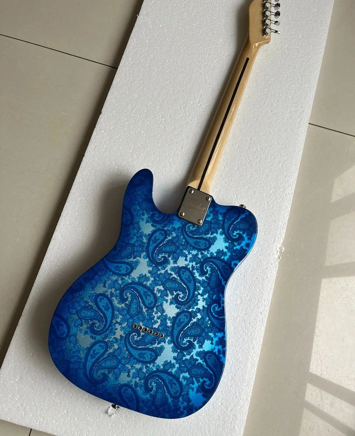 Custom Electric Guitar with 22 Fret, Blue and