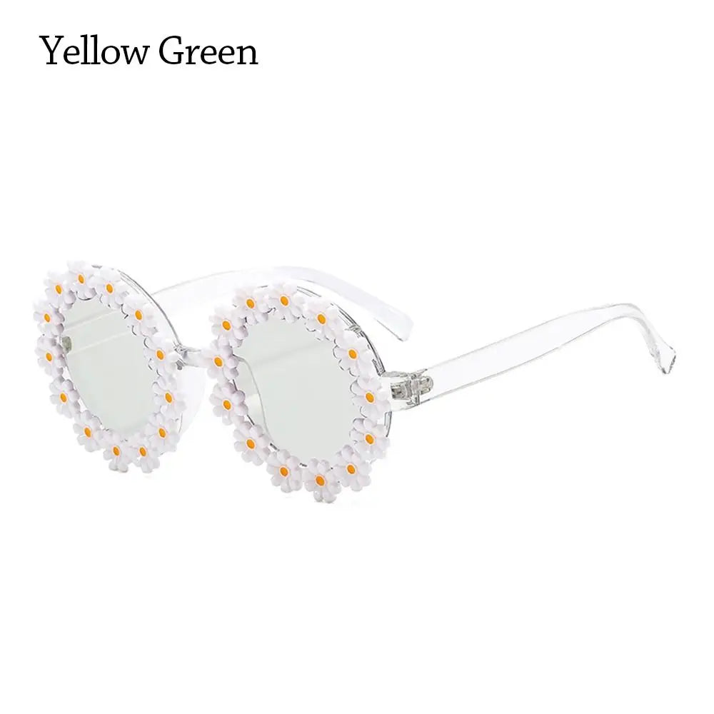 Fashion Retro Daisy Sunglasses for Women Round Flower