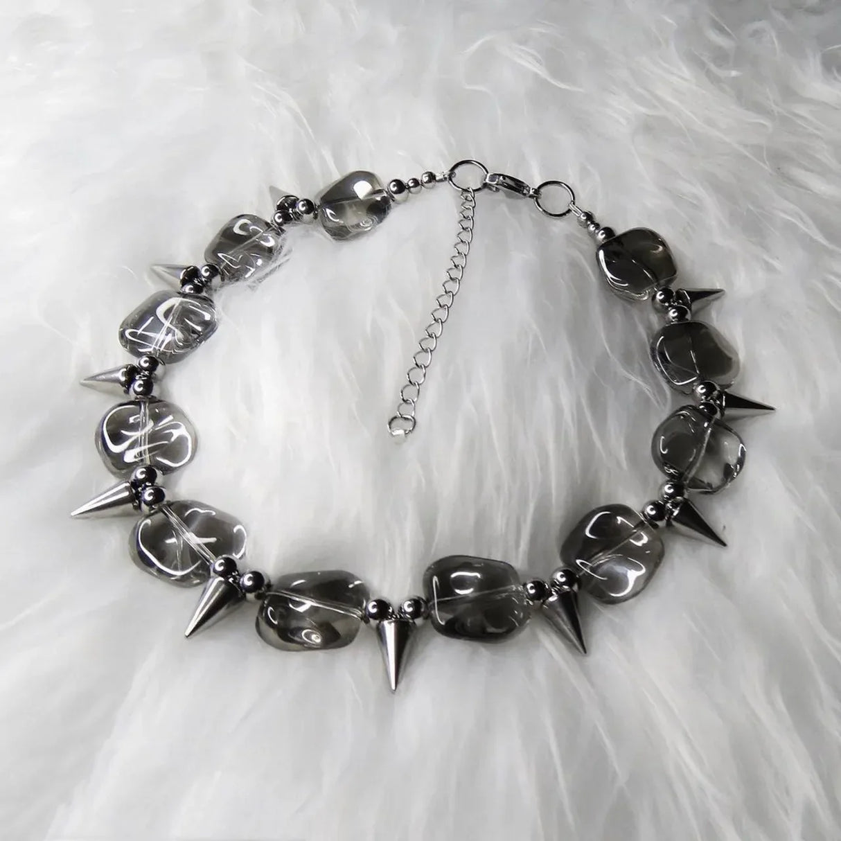 2023 New Rivet Punk Necklace Geometry Spine Thorny