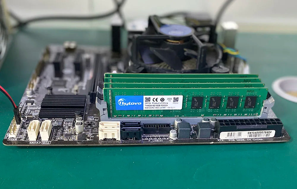 DDR3 8GB 4GB 1333Mhz 1600MHz Ram Desktop Memory
