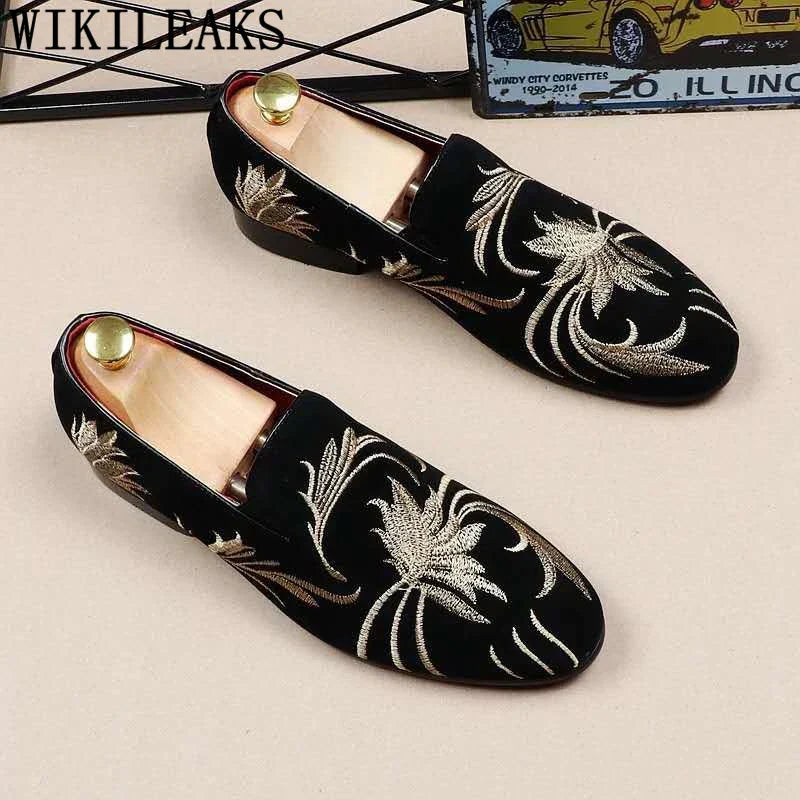fashion loafers men shoes Embroider formal shoes men