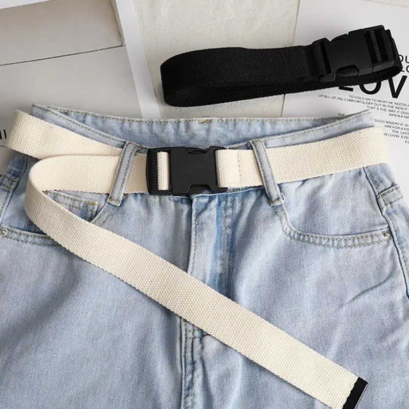 Hundreds of canvas leisure belt men and women