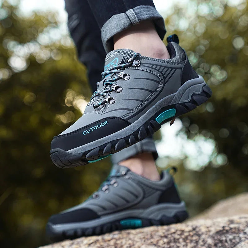 Shoes for Men Snow Boots Winter Plush Warm Men Boots Waterproof Leather Sneakers Hot Men Motorcycle Boots Outdoor Winter