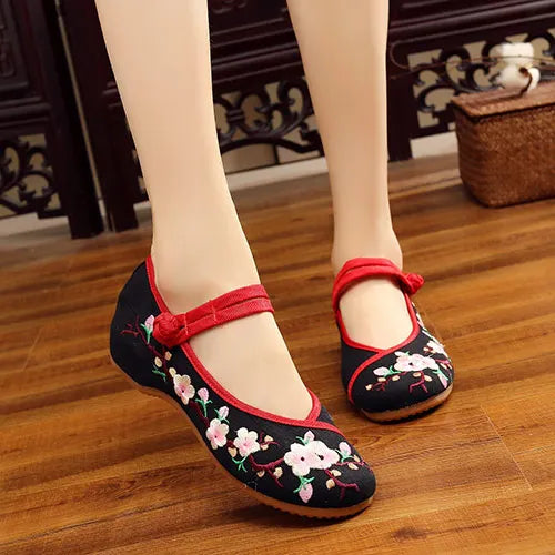 Veowalk Peach Flower Embroidered Women Canvas Ballet Flats Vintage Comfortable Chinese Style Ladies Casual Fabric Flat Shoes
