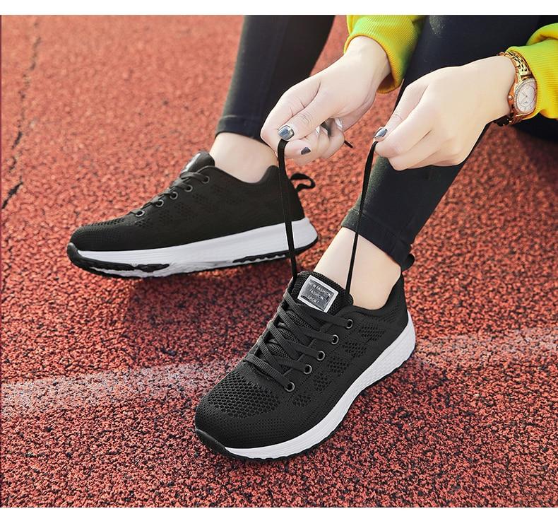 Neveah Athletic Sneakers BlackWhite