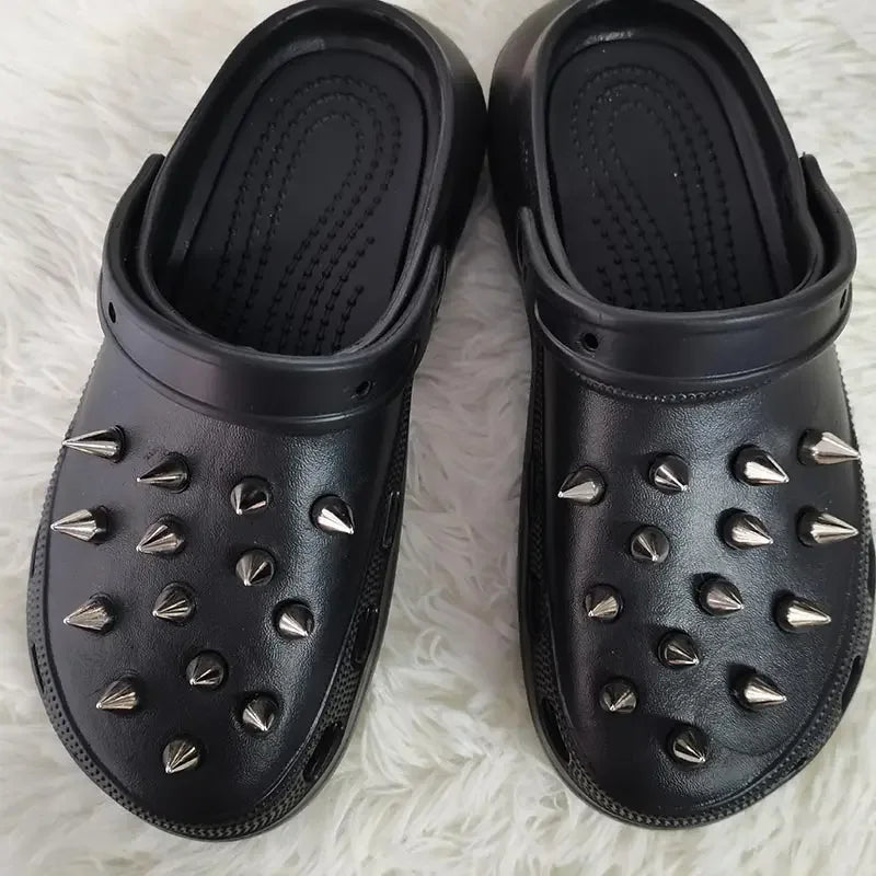 2024 Punk Metal Rivet Shoe Charms Designer Vintage