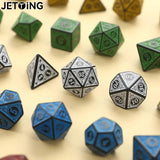 7pcs/set Polyhedral 7-Die Carved Pattern Dice Set D4
