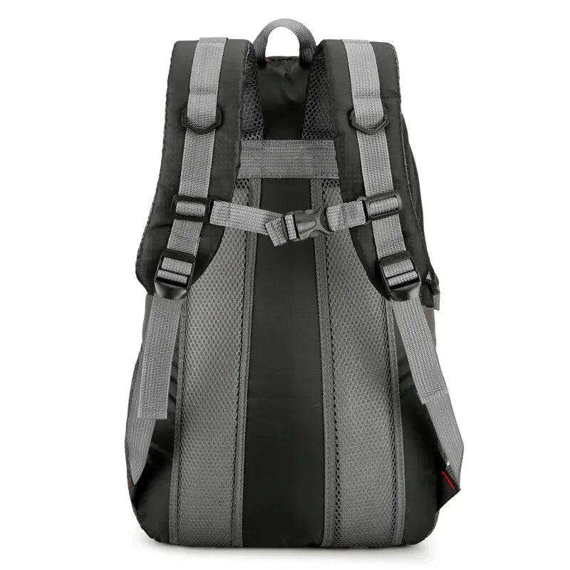 A Largecapacity Men And Women Universal Outdoor Travel