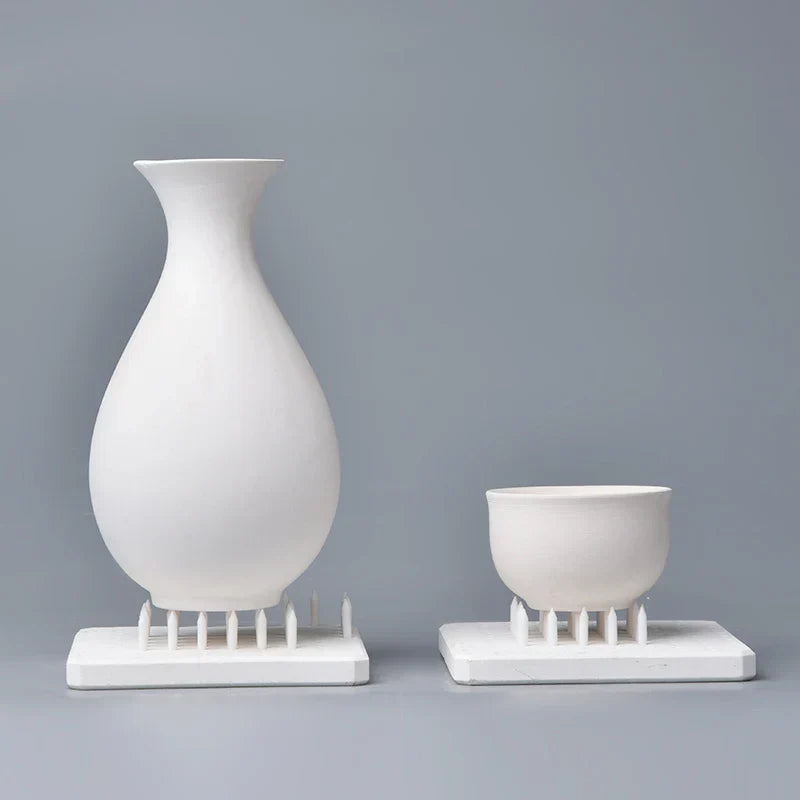 High temperature resistant materials, pottery tools, ceramic porous