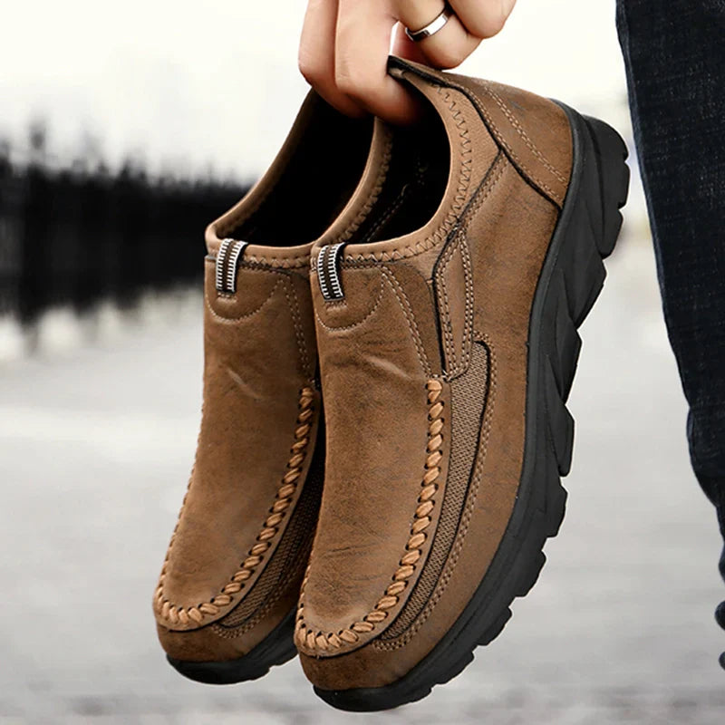 Men Casual Shoes Loafers Sneakers 2023 New Fashion