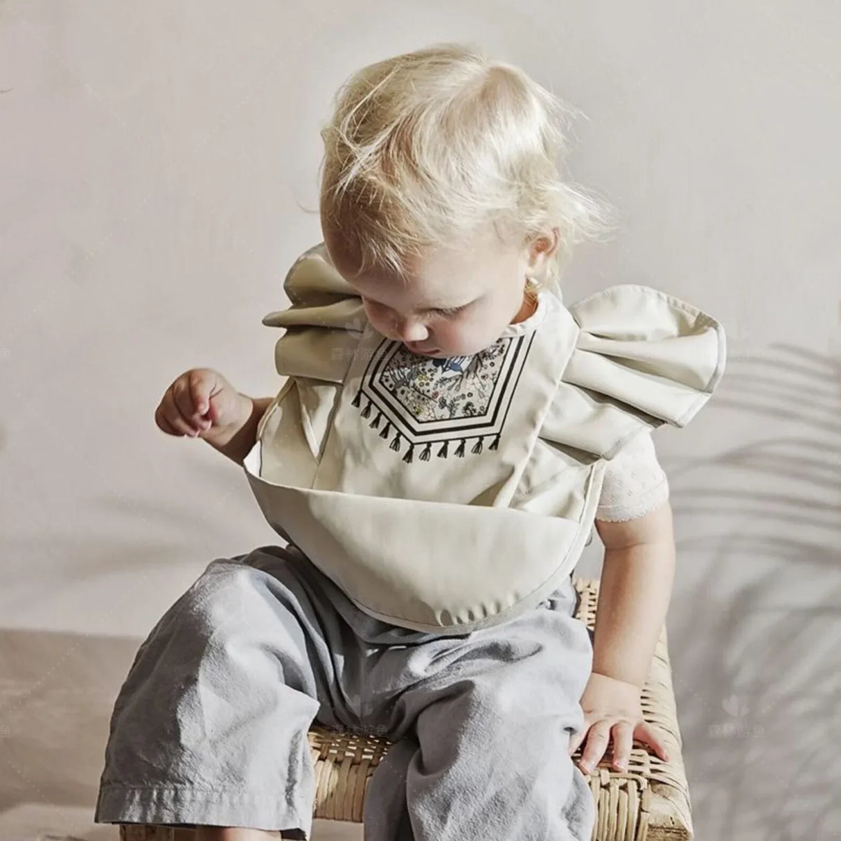 INS Nordic Style Baby Bibs Waterproof Short Sleeve