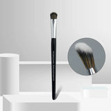 LOYBJ Professional Foundation Brush 47 Broom Head Liquid