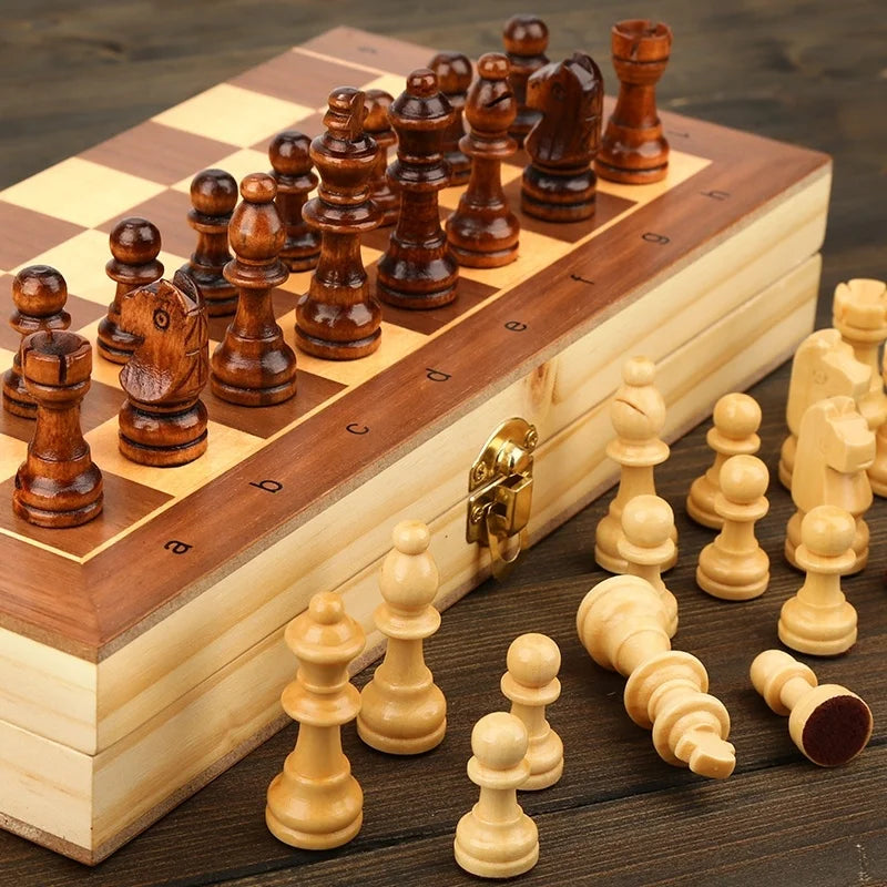 Magnetic Wooden Folding Chess Set Felted Game Board