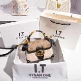 New minimalist and fashionable small handbag, contrasting color