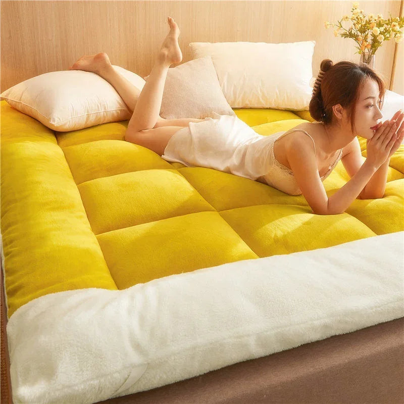 Plush Mattress Topper for Luxurious Sleeping Experience Floor