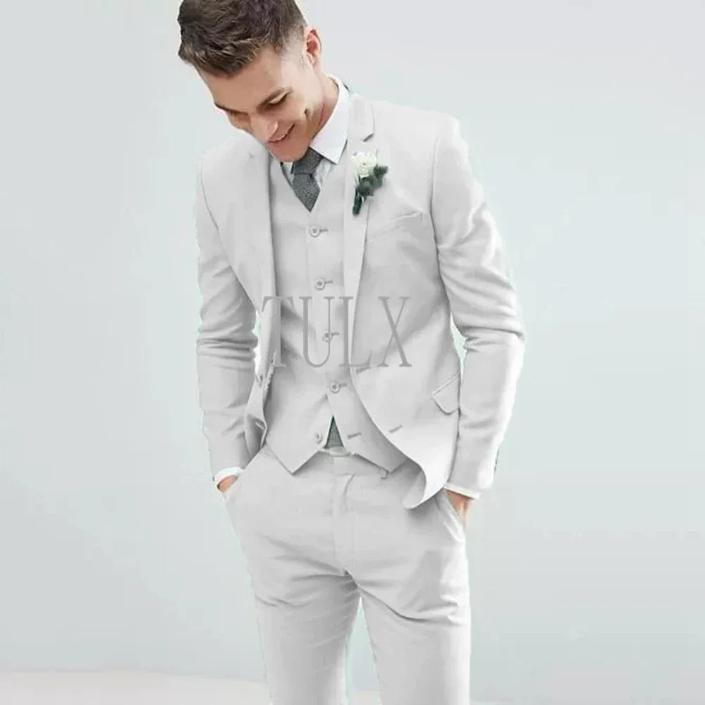 Light Green Men Suits Wedding Tuxedos Notched Lapel