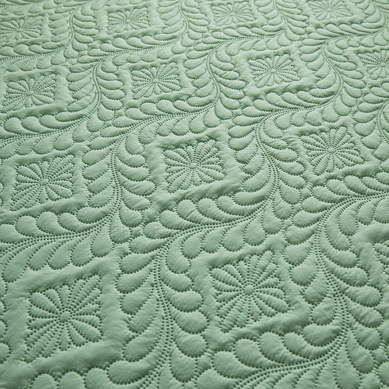 Quilted Waterproof Mattress Cover Embossed Bedding Mattress Protector