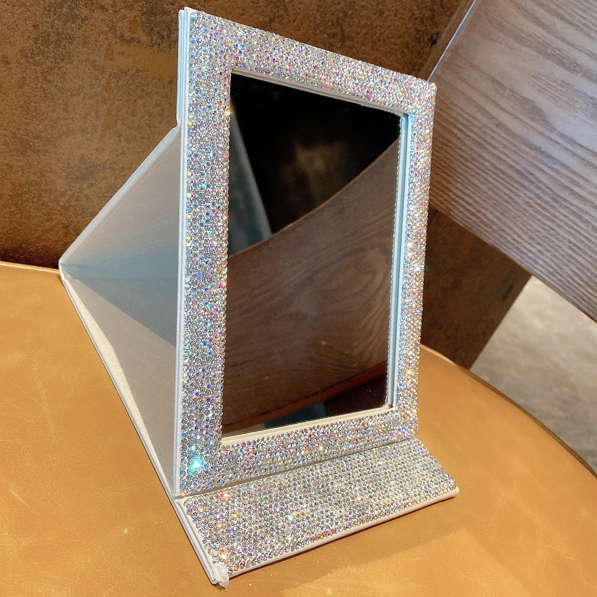 Diamond-encrusted high-definition folding mirror glitter powder leather girl