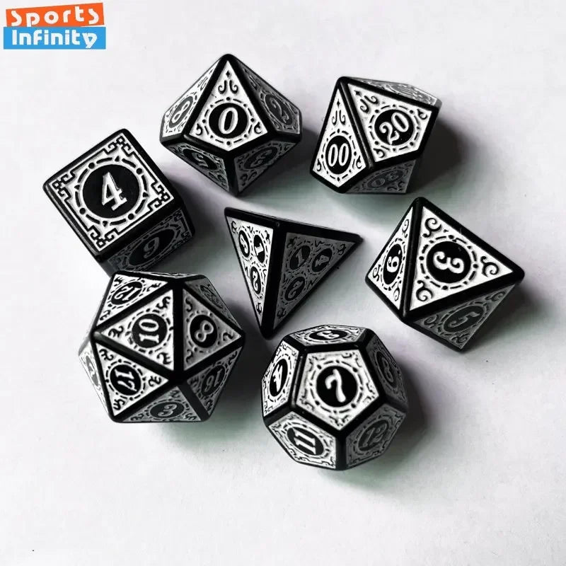 7 Pcs Kit Polyhedral 6 Sides Carved Vintage