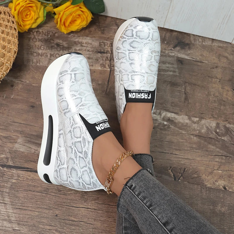 Leopard Print Loafers Shoes Women 2024 Spring Slip-On Hidden Heels Sneakers Woman Pu Leather Chunky Platform Sports Shoes Ladies