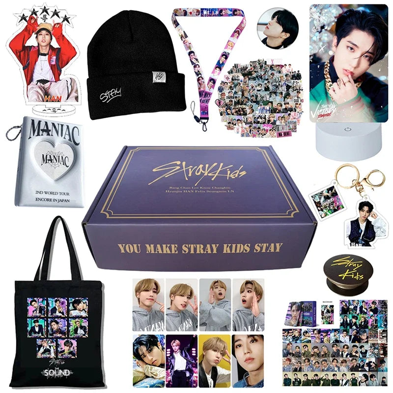 KPOP Stray Kids Album Gift Box Include Keychain