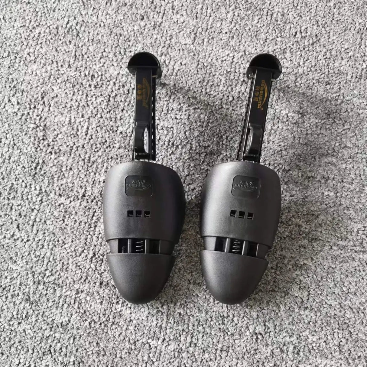 Plastic Adjustable Shoe Tree Brace Wrinkle Removal