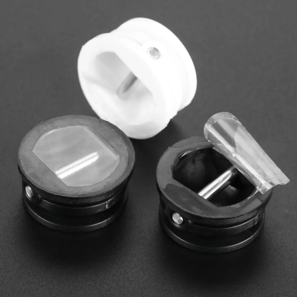 New 25mm Diameter Nylon Plastic Surfboard Leash Plug